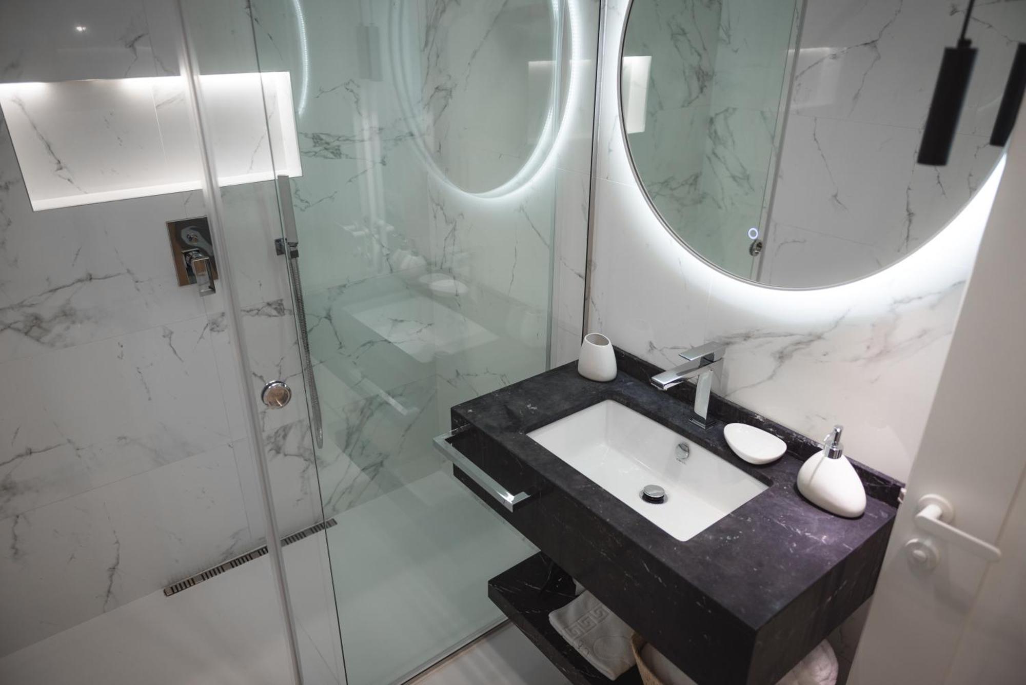 Tam Skanderbeg Square Serviced City Center Apartment No1 地拉那 外观 照片